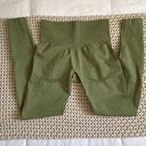 Amazon Contour Seamless Leggings